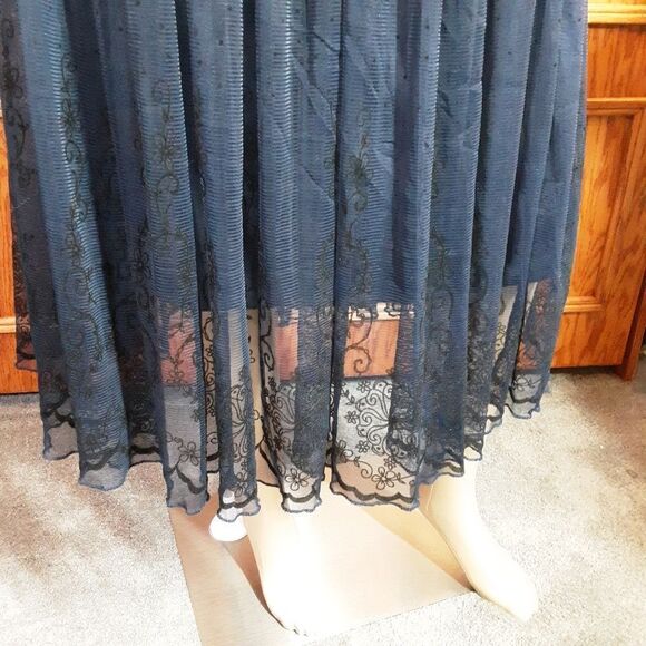 Skirt Bohemian Embroidered Gauze  with Lace Tulle Panel size M/L - Picture 3 of 13